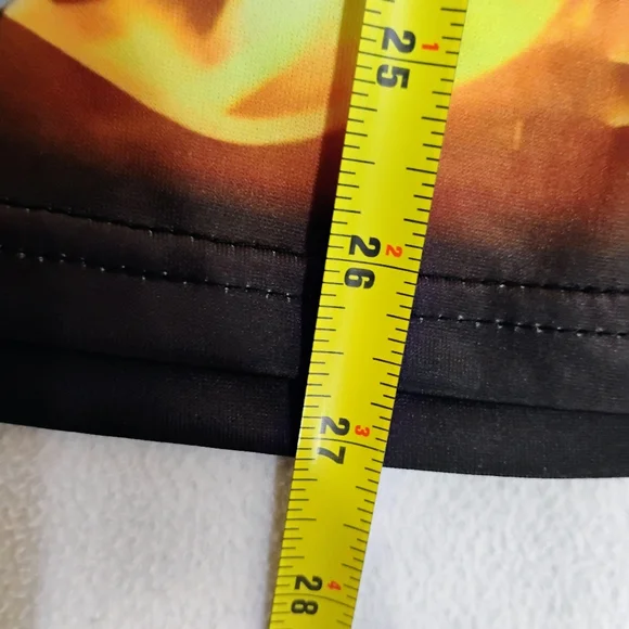 Men's Black Skull & Flame Graphic Short-Sleeve Tee - Picture 9 of 9